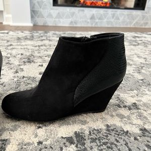 Report Black Bootie Size 7